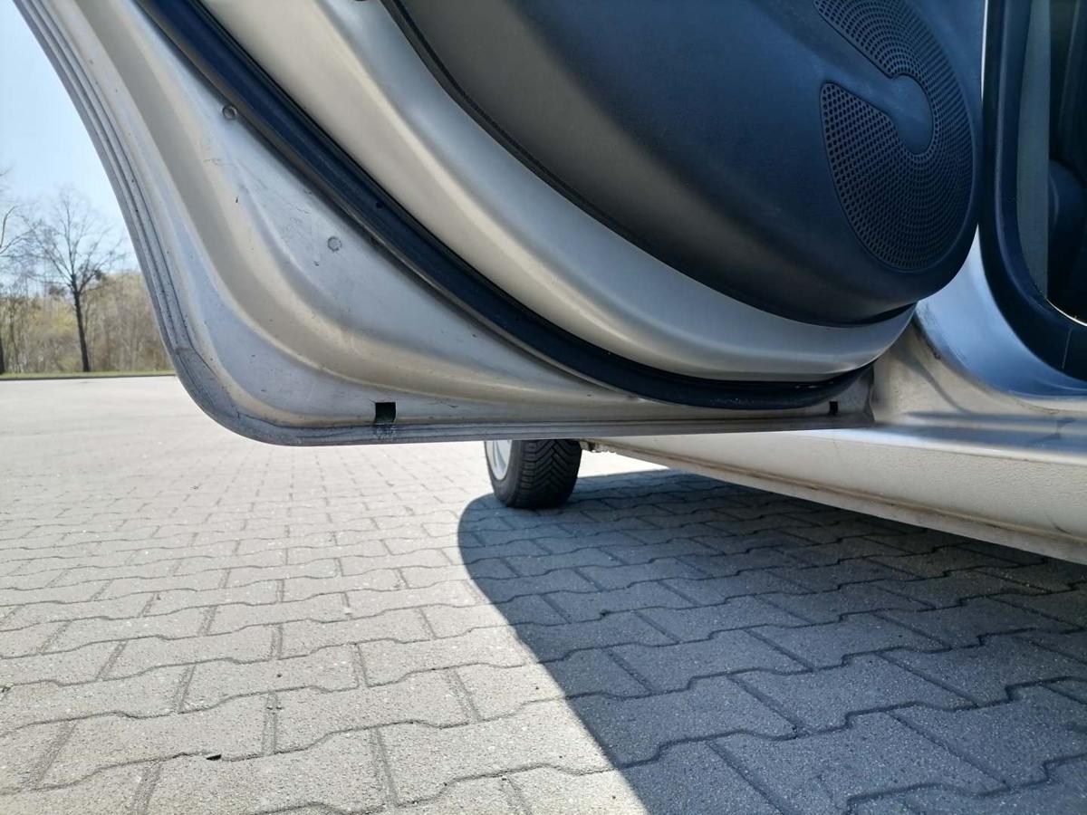 Nissan Micra K13 original T&uuml;r vorn hinten K23 brilliantsilber Rohbau Bj.2011